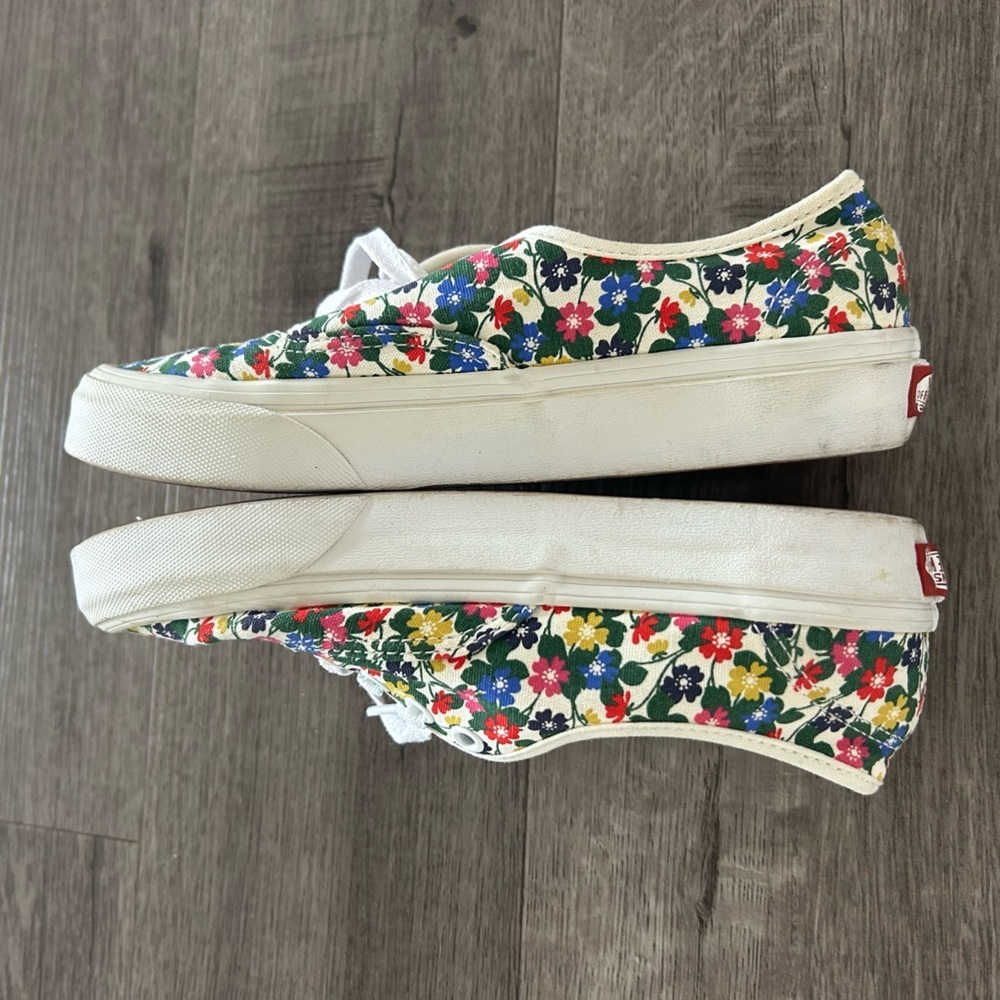 Women’s Lifted Flower Laced Vans 6 - Picture 3 of 6